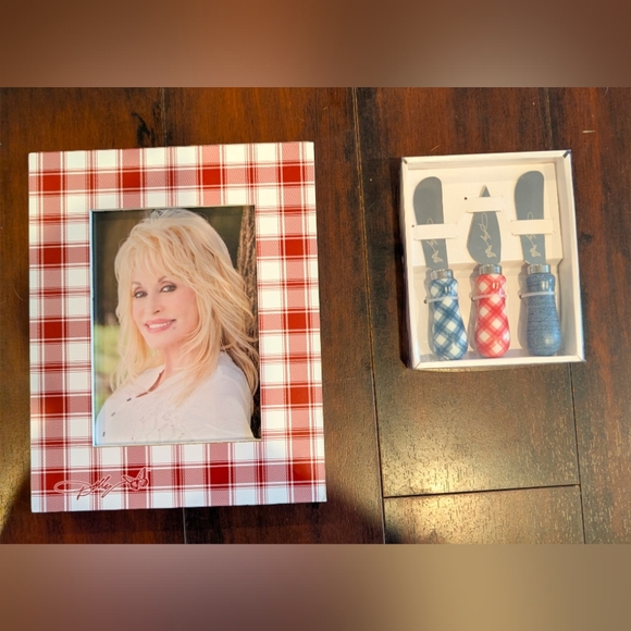 Dolly Parton Other - Dolly Parton Plaid Picture Frame and Cheese Knife Set